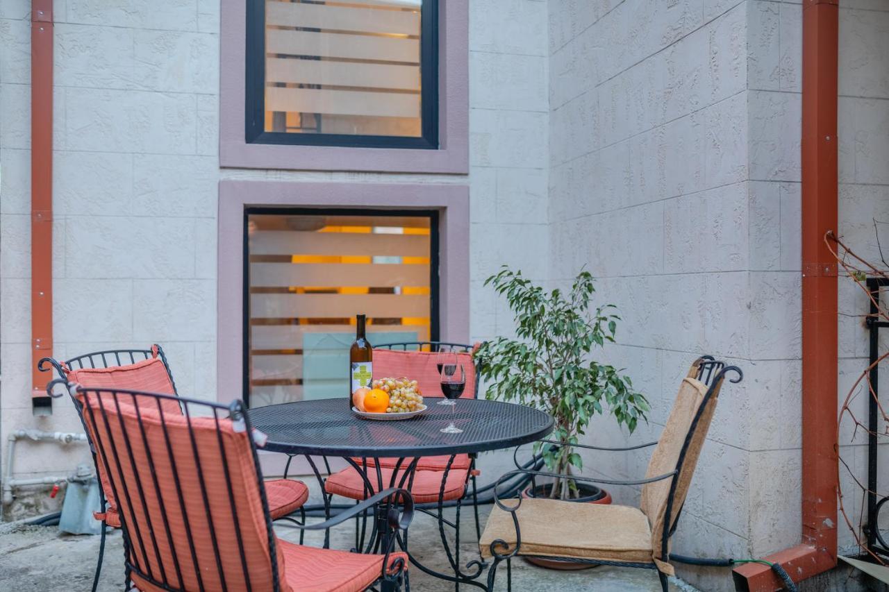 Gala Boutique Hotel Kutaisi Exterior foto